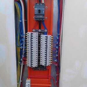 TABLERO ENGRAMPE DIST. 30 POLOS CON BARRA LINEA TIERRA