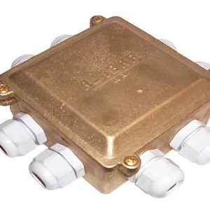 CAJA DE DERIVACION CUADRADA PLUS 8 SALIDAS BRONCE – PRENSA ESTOPA DE PVC