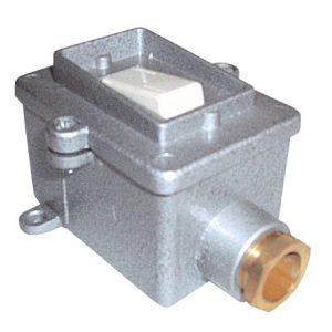 INTERRUPTOR RECTANGULAR SIMPLE DE 15AMP