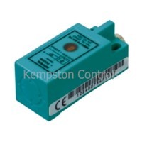 Sensor inductivo rectangular, W16xH16xL38mm, alcance 5mm, alim 10-30VDC, 3 hilos, PNP NA, conector