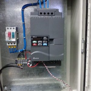 ARRANCADOR POR VARIADOR DE FREC 7.5HP E23A 60Hz 220VAC