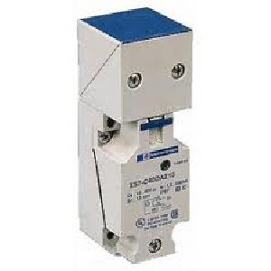 SENSOR DE PROXIMIDAD INDUCTIVO ENCHUFABLE(TORNILLO) MODELO XS8C40FP260